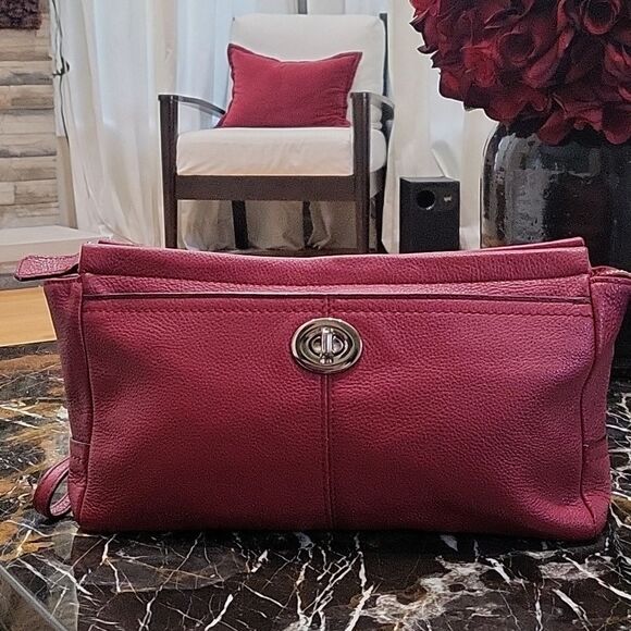 Coach Park Clutch Wristlet Wine Deep Red Leather 13 x 6